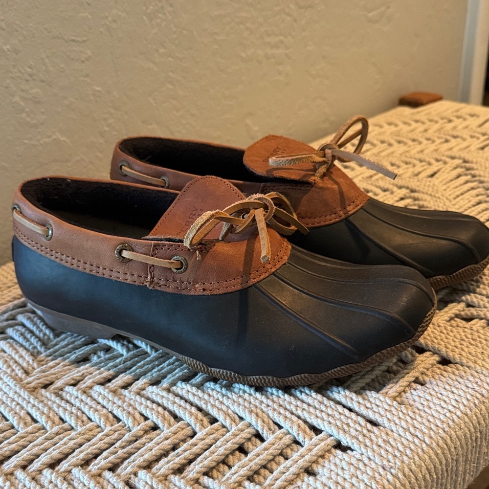 Sperry Women's Black and Brown Winter Boots
